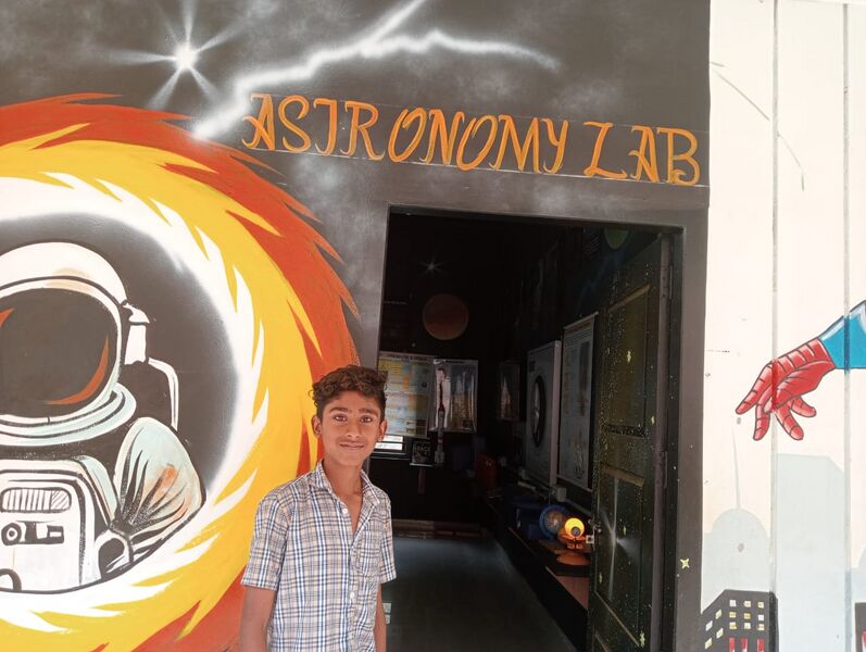 പ്രമാണം:15375Astronomy lab.jpeg