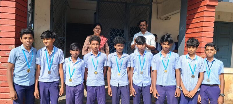 പ്രമാണം:21060 bootball.jpg