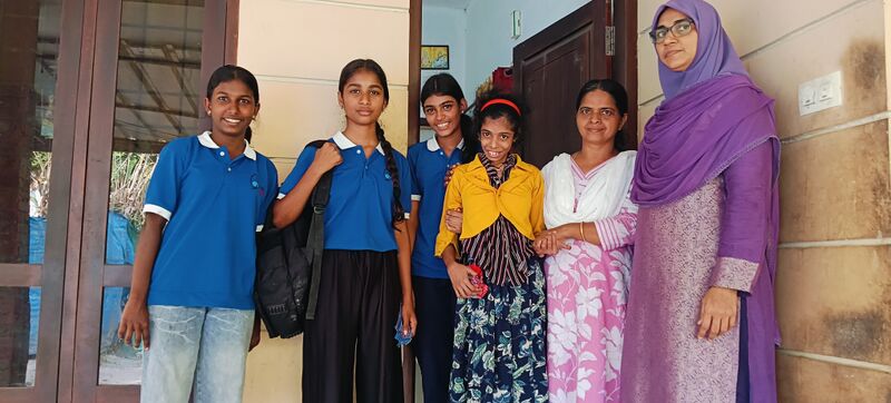 പ്രമാണം:34022 adya2.jpg