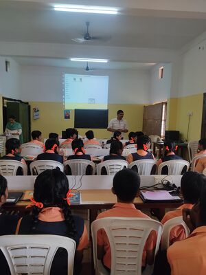 34035 projector.jpg
