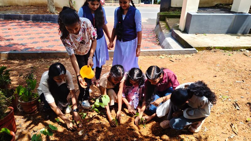 പ്രമാണം:36031 eco day 8.jpg