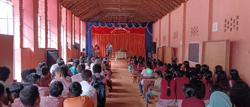 പ്രമാണം:36044 School Youth Festival.jpeg