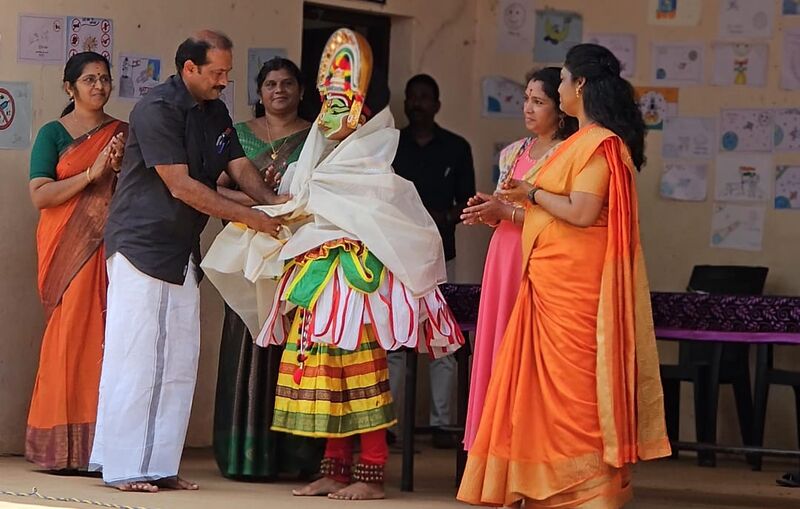 പ്രമാണം:39032-ലഹരിവിരുദ്ധ ബോധവത്കരണ സന്ദേശ യാത്ര.jpeg