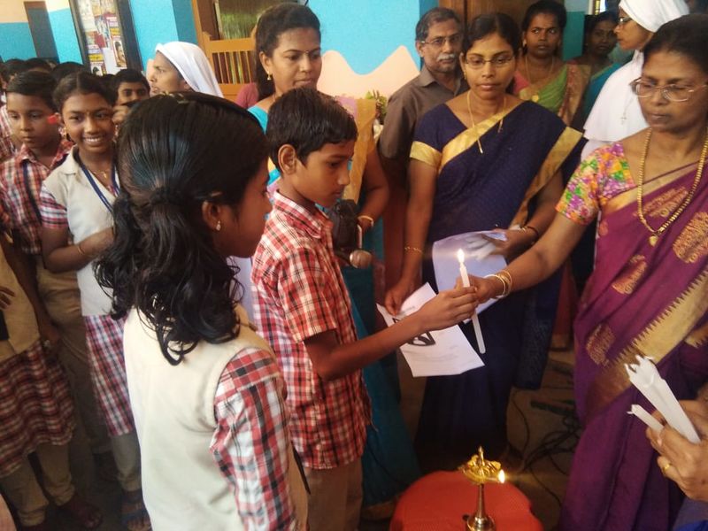 പ്രമാണം:44003 d24.jpg