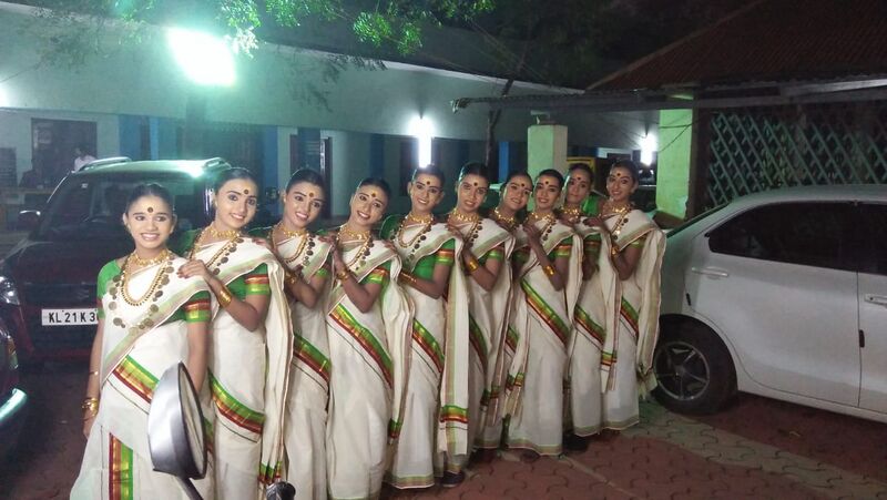 പ്രമാണം:44013 aw.jpg