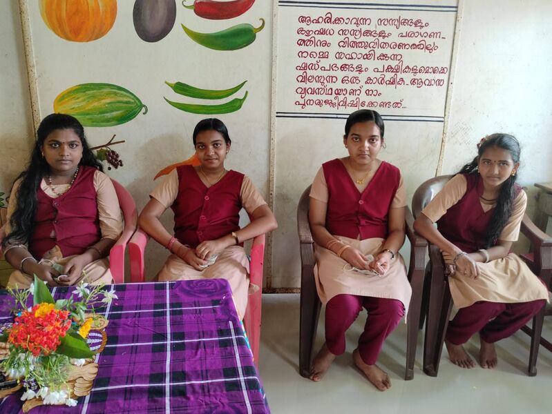 പ്രമാണം:44317 LSS WINNERS.jpg