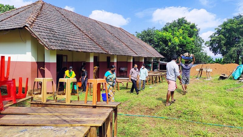 പ്രമാണം:Cleaning 2.resized.jpg