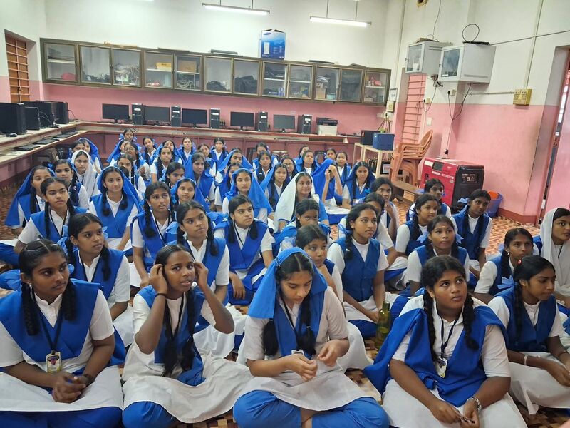 പ്രമാണം:HITECH 24049-LFCGHSS.jpg