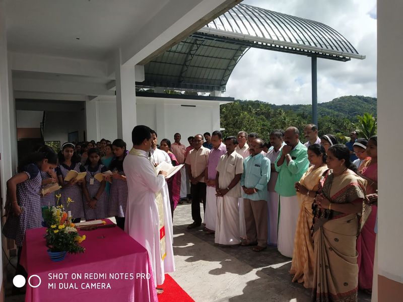 പ്രമാണം:Ven17 30014.jpg