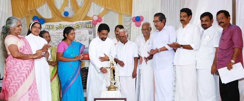 പ്രമാണം:12022 1008.jpg