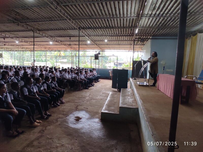 പ്രമാണം:12045 KGD BASHEER DAY 3.jpeg