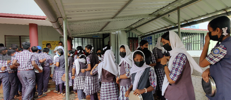 പ്രമാണം:15051 prepare for noon.png