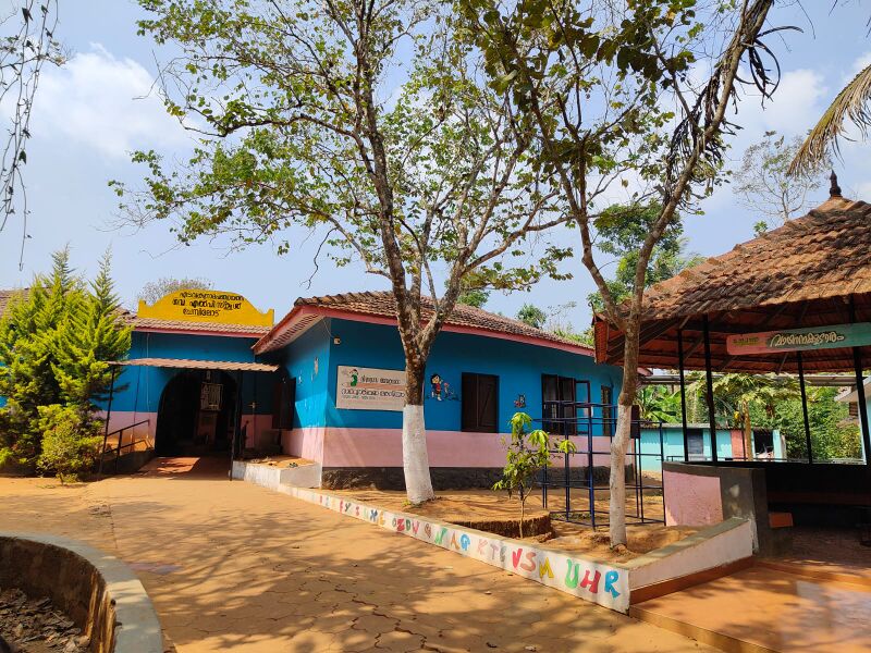 പ്രമാണം:15404 school.jpeg