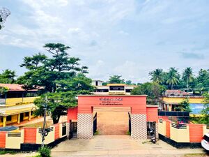 19855-school gate.jpg