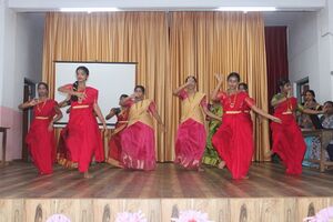 22076 reading1.resized.JPG