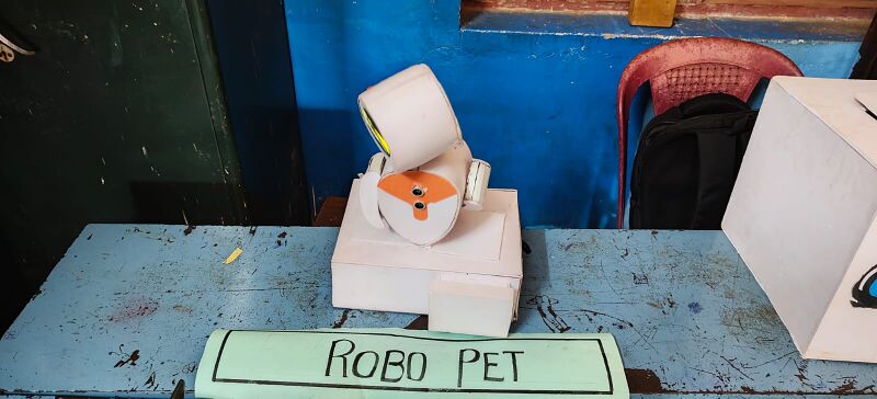 പ്രമാണം:24025-Robo pet.jpg
