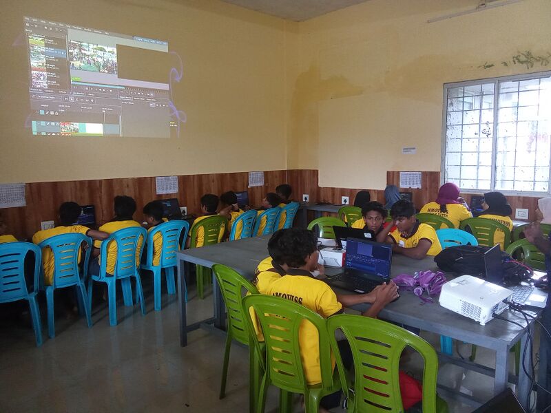 പ്രമാണം:26085 school camp, 2025-27.jpg