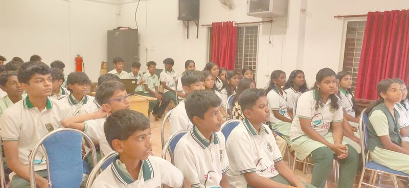 പ്രമാണം:34013digital magazine26b.jpg