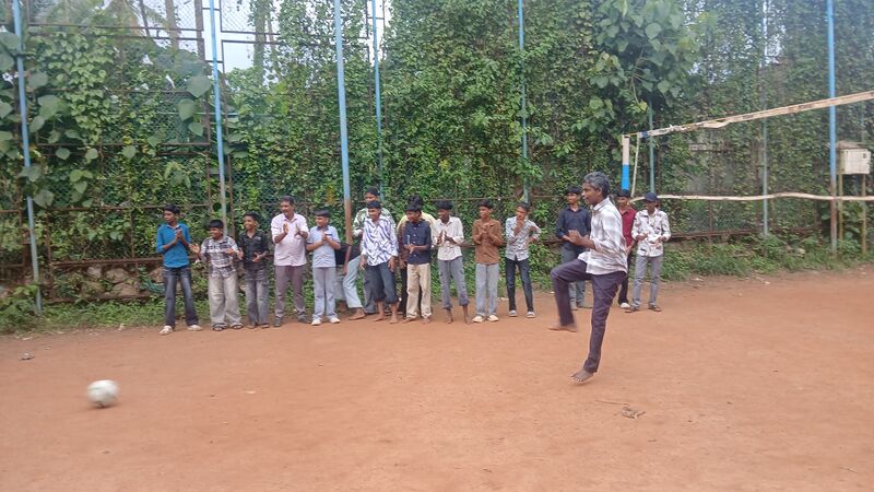 പ്രമാണം:39259-KLM-GOAL2026-kick-4.jpg