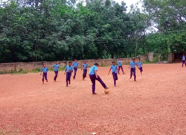 അവിടെ നില്ല്...അങ്ങനങ്ങ് പോയാലോ...