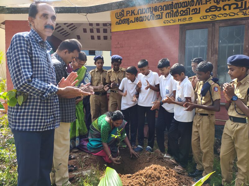 പ്രമാണം:44071 Environmental day 2025 13.jpg