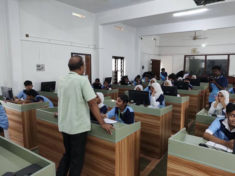 പ്രമാണം:Chss lk pre.camp.jpg