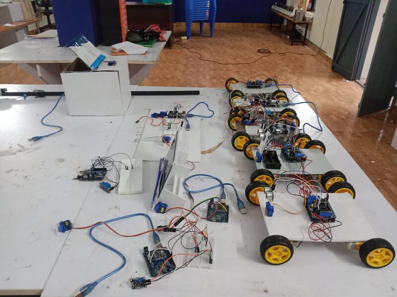 പ്രമാണം:12031-GHSS KUTTAMATH- lab.jpg