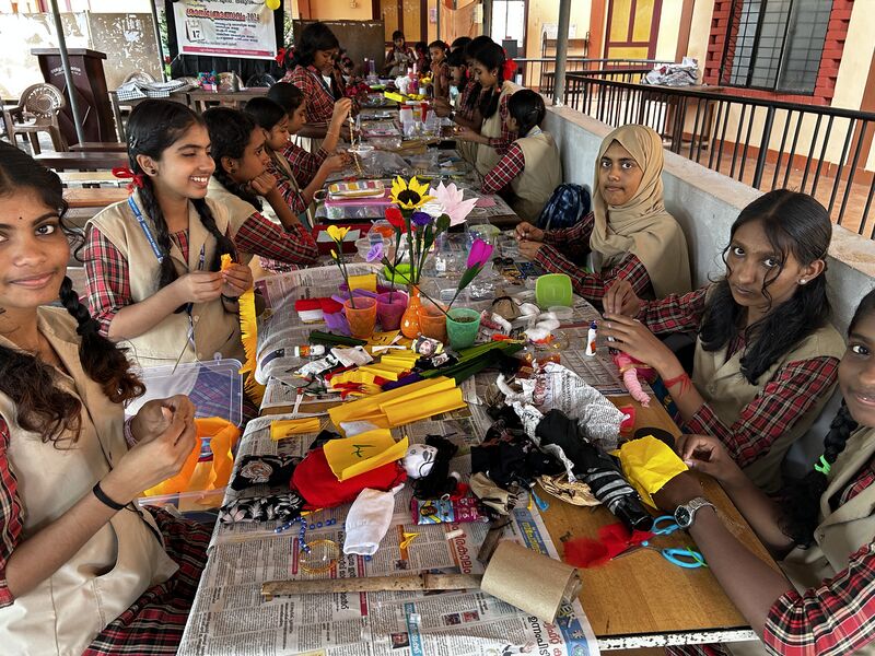 പ്രമാണം:14006 SHASTHROLSAVAM 24.jpg