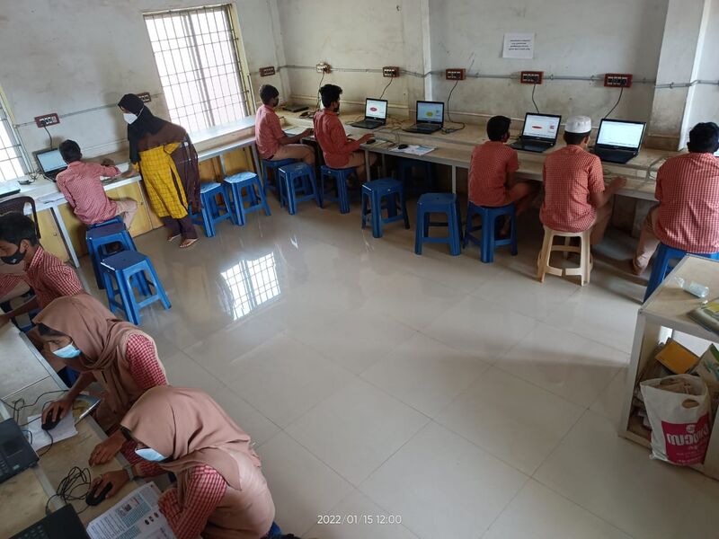 പ്രമാണം:14052 lab2.jpeg