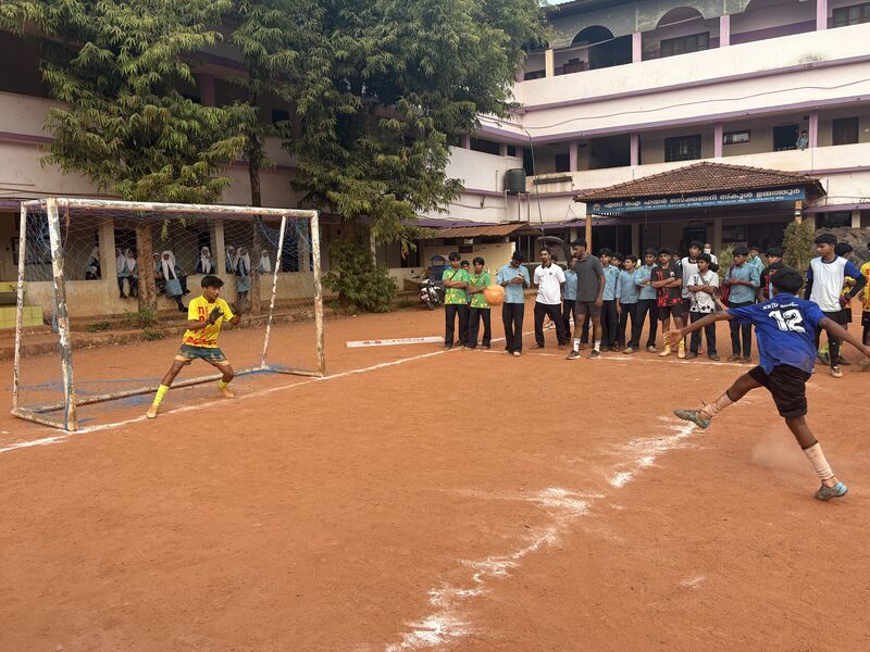 പ്രമാണം:16042 FSL26 3.jpg