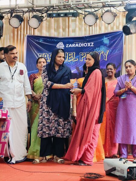 പ്രമാണം:18028 lk 1.jpg