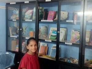 18555 SCHOOL LIBRARY .jpg