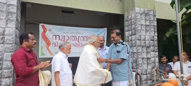 പ്രമാണം:19009-INDEPENDANCE DAY 4.jpg