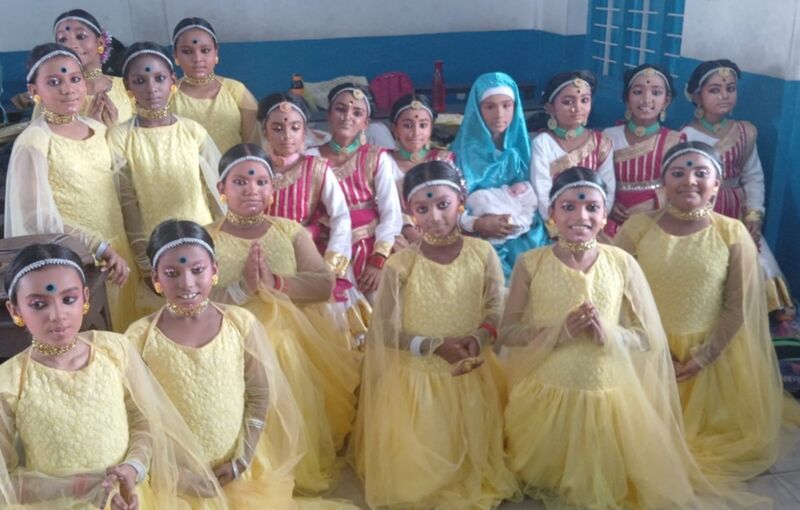 പ്രമാണം:26287-annual day-24-1.jpg