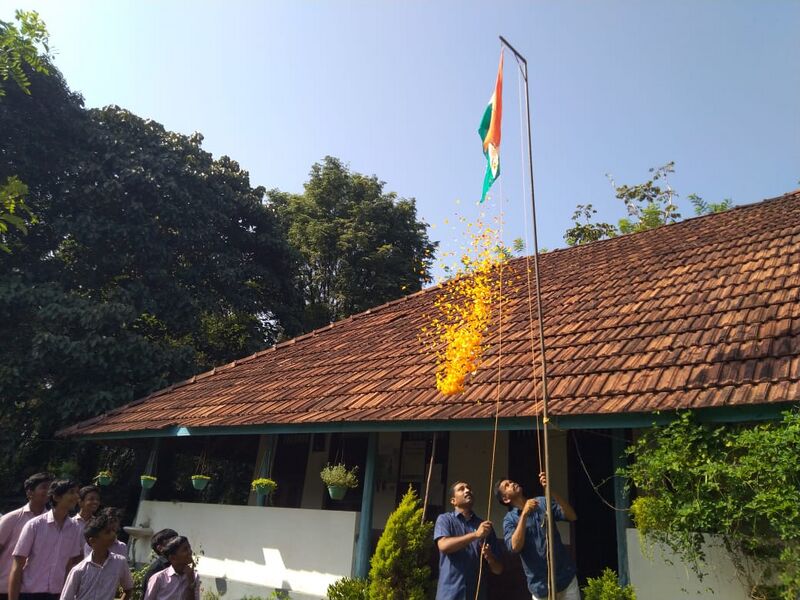 പ്രമാണം:32501 Independence day.jpg