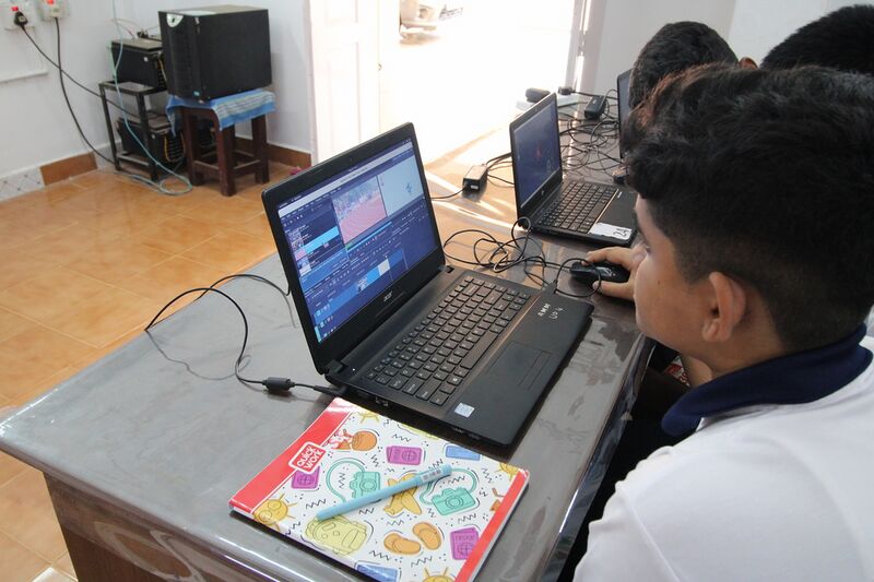 പ്രമാണം:37001-LK-School Level Camp2025-10.jpg