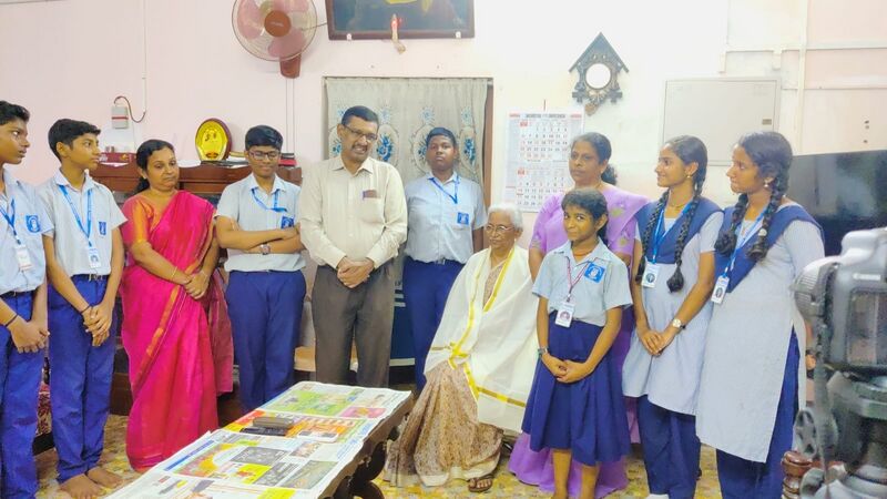 പ്രമാണം:37001 Teachersday 1.jpg