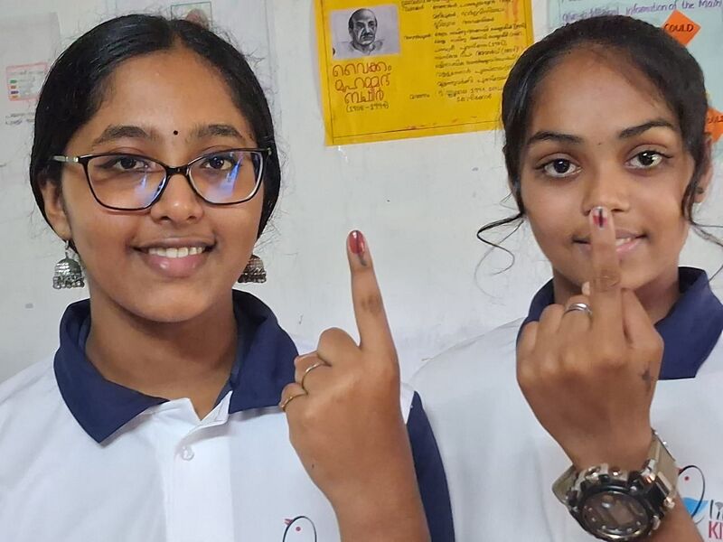 പ്രമാണം:41095- election -25-2.jpg