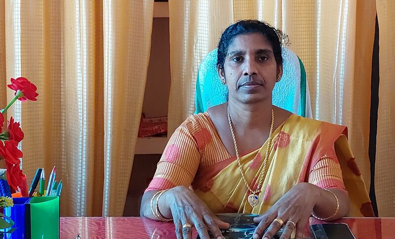 പ്രമാണം:44070 102.jpg