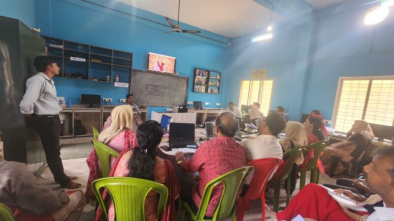 പ്രമാണം:47045-sahitham 3.jpeg