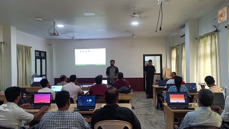 പ്രമാണം:Drcmlp tb 144.jpg