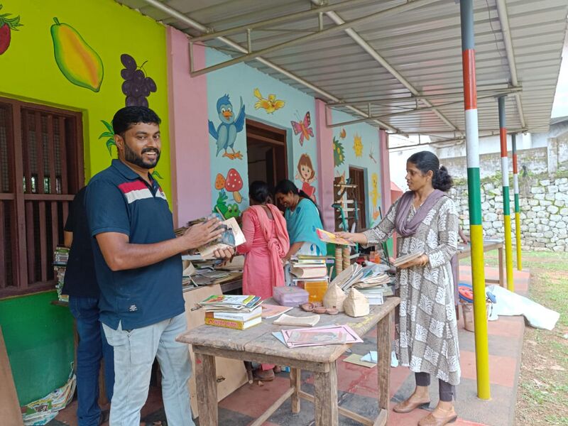 പ്രമാണം:READING DAY 2.jpg