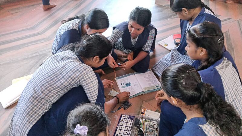 പ്രമാണം:14243 Robotics 2026 01.jpeg