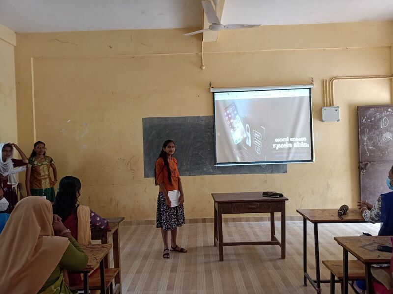 പ്രമാണം:21915-PKD-LKCS22-2 - Prathibha Dileep.jpg