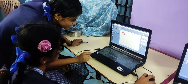 പ്രമാണം:22076 lk SLD lg1.jpg