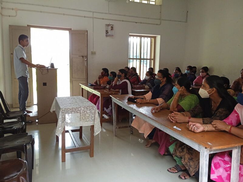 പ്രമാണം:31070-KTM-LKCS22-4 - sjhskurumannu kurumannu.jpg