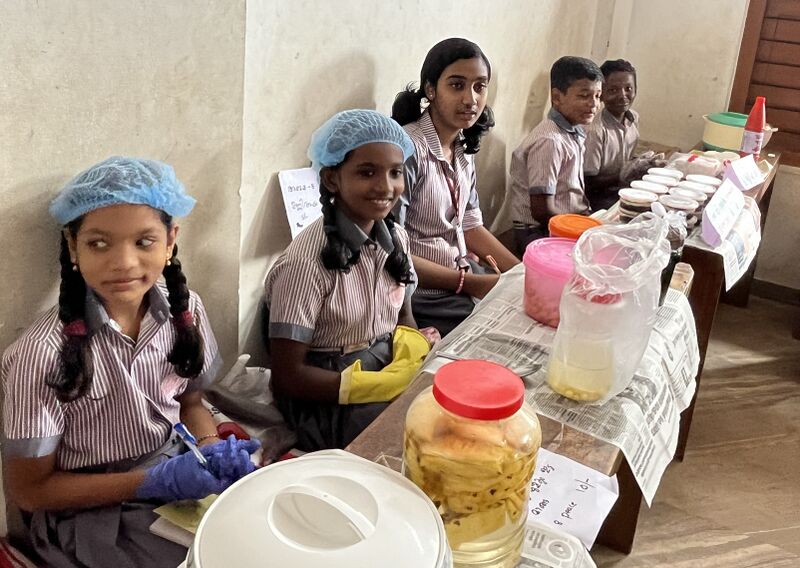 പ്രമാണം:35050 F16.jpg