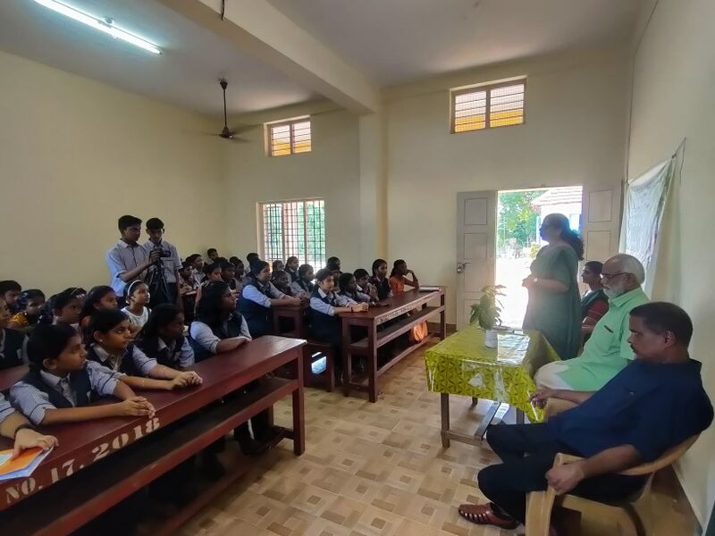 പ്രമാണം:37001 Malinyamuktha Cambain-1.jpg