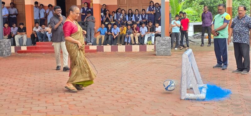 പ്രമാണം:37013-PTA-GOAL2026-BEST KICK1.jpg