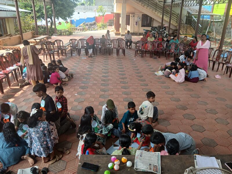 പ്രമാണം:42611 snehakkoodu Sports.jpg